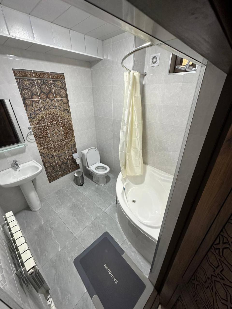 Everland Guest House Buxoro Luaran gambar
